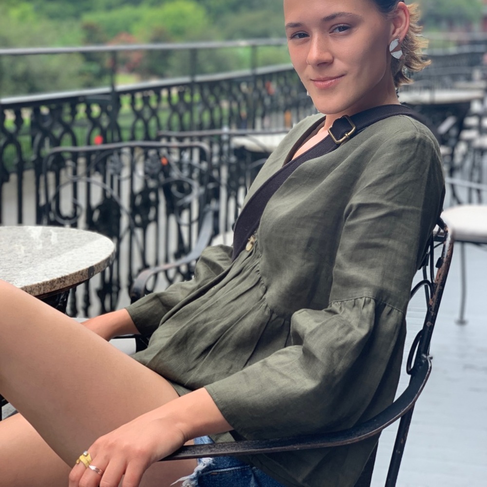 Zara Linen Top V-Neck w Tortoise Button